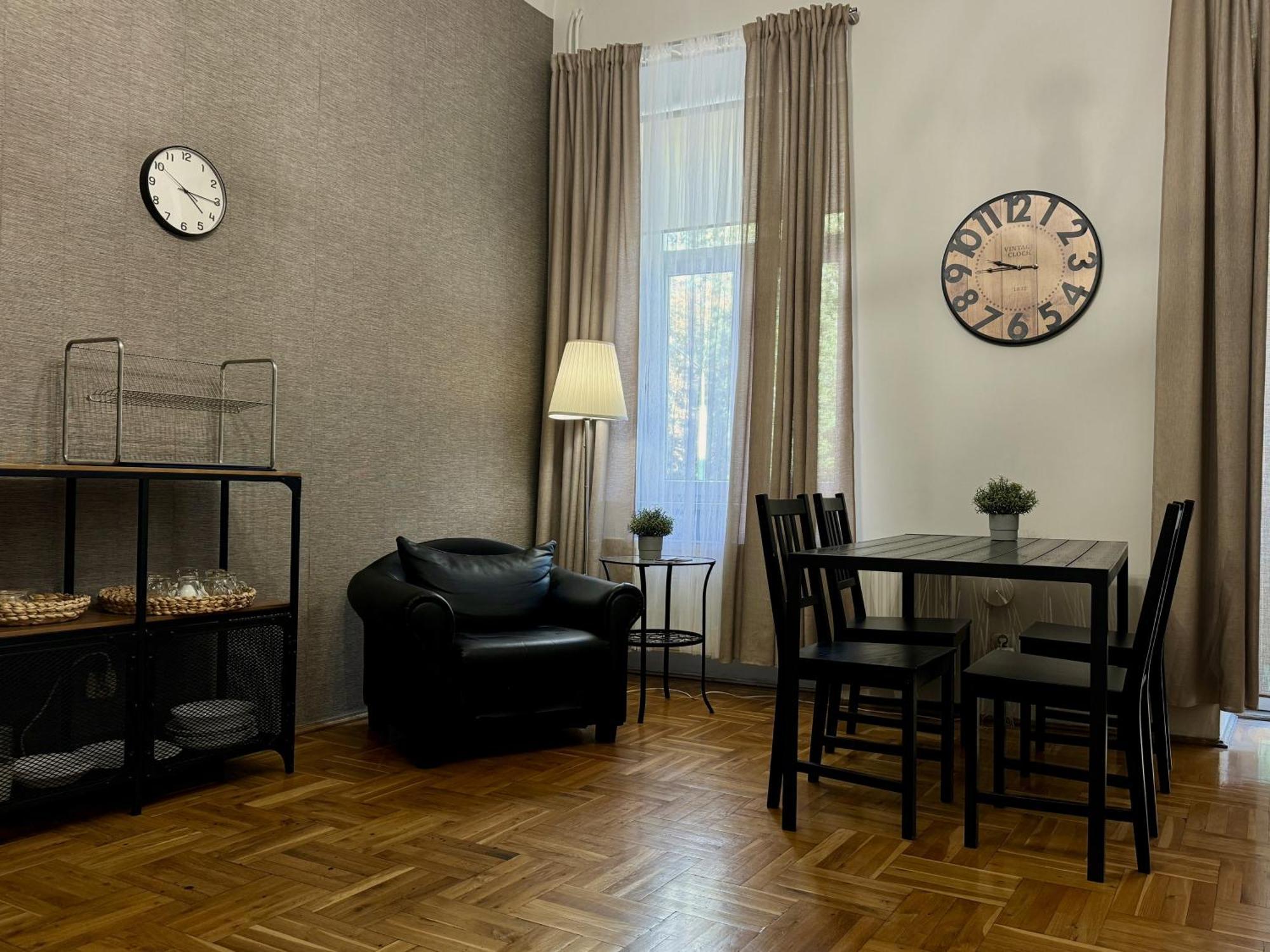 Cent Hostel ルブリン エクステリア 写真